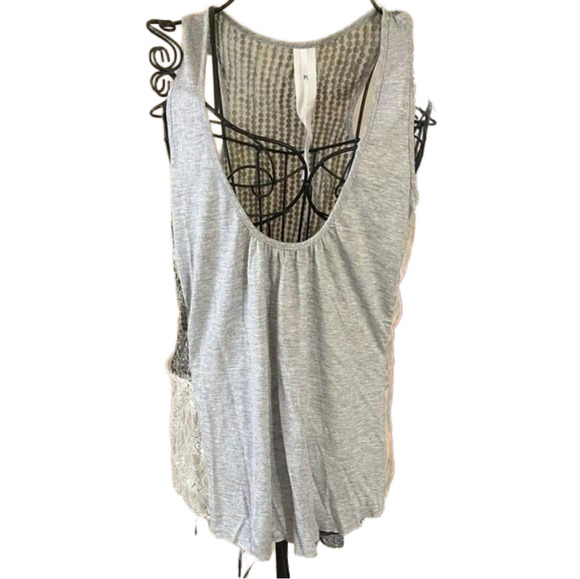 NWOT Pi Multi-paneled Silk Tank with Sequins Size Medium​ - Picture 1 of 7
